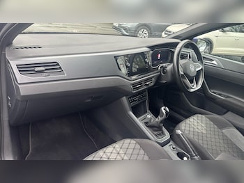 Used Volkswagen Polo 2023 for sale - 77802277: Photo