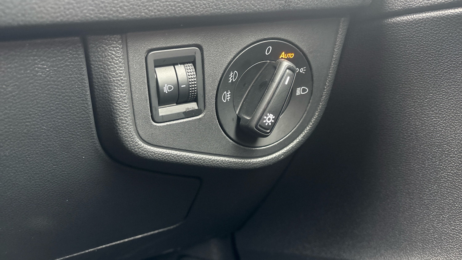 Used Volkswagen Polo 2023 for sale - 77802277: Photo 38