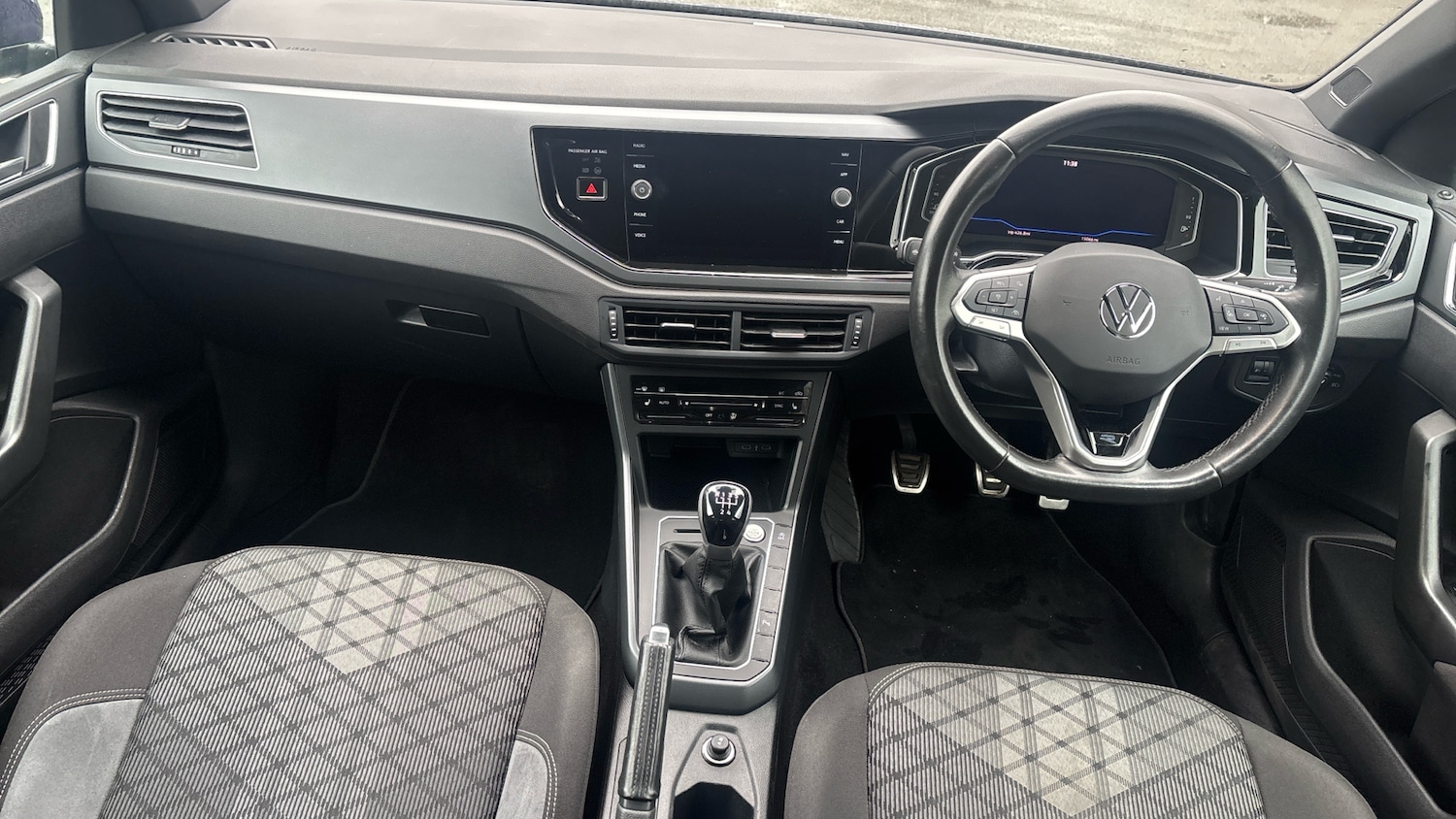 Used Volkswagen Polo 2023 for sale - 77802277: Photo 9