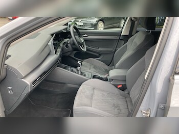 Used Volkswagen Golf 2023 for sale - 75692399: Photo