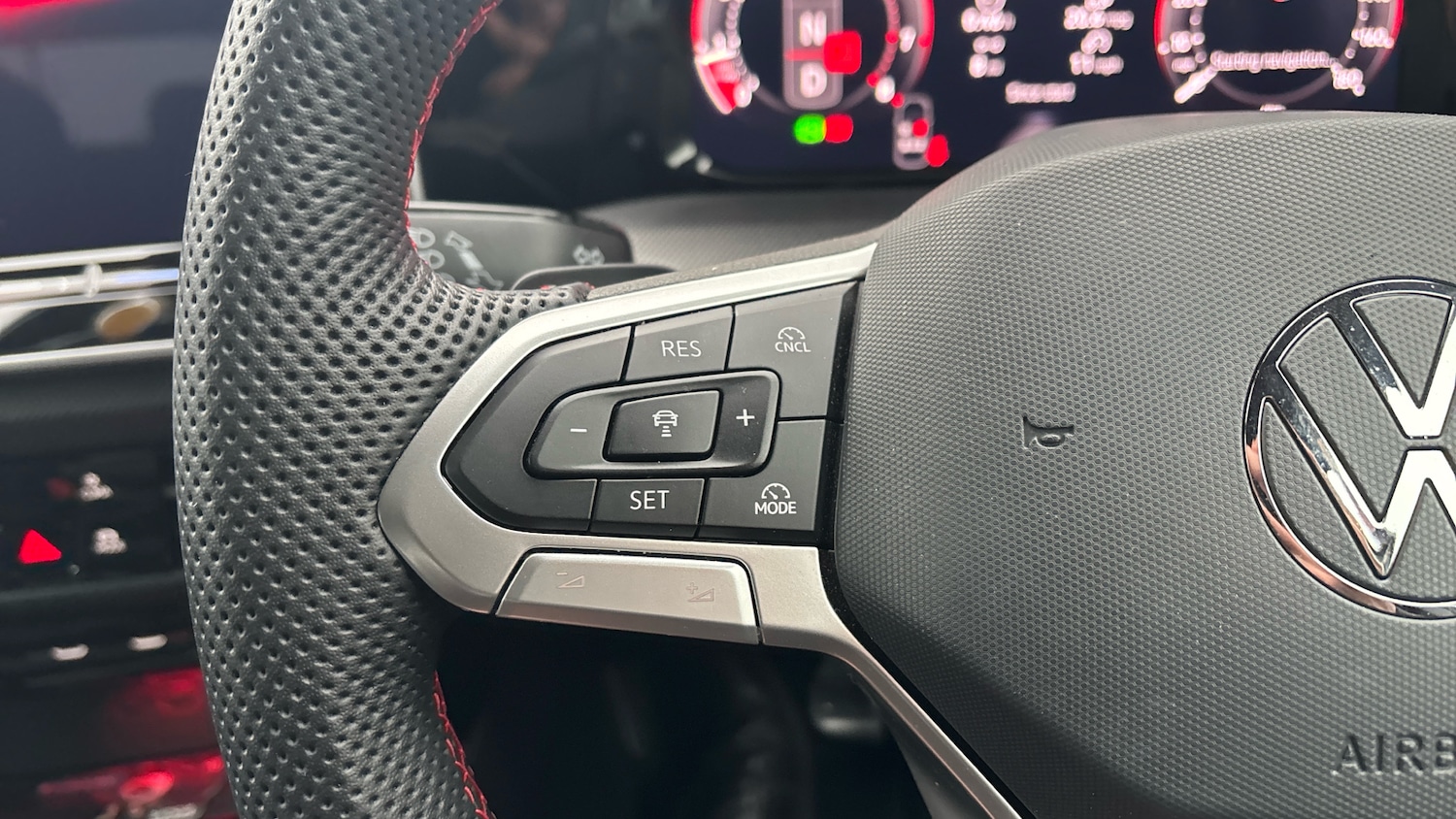 Used Volkswagen Golf 2025 for sale - 76983839: Photo 17