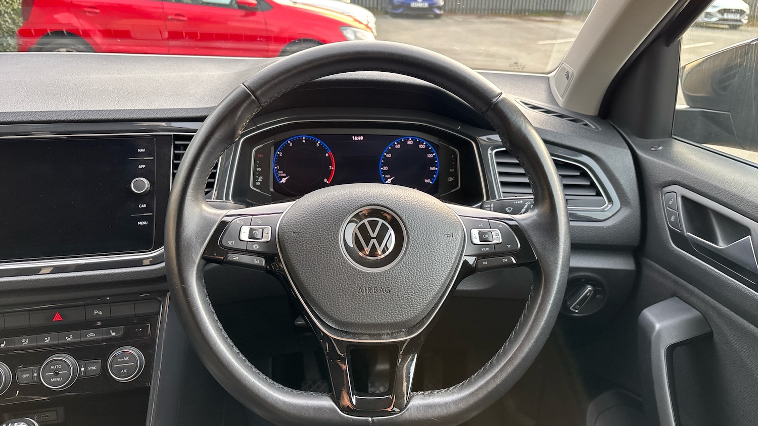 Used Volkswagen T-Roc 2020 for sale - 78038541: Photo 10