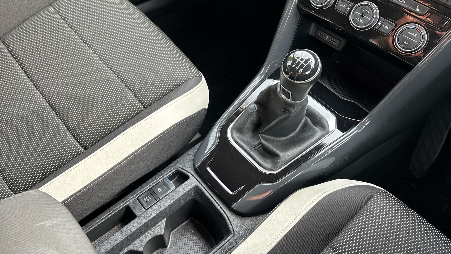 Used Volkswagen T-Roc 2020 for sale - 78038541: Photo 14