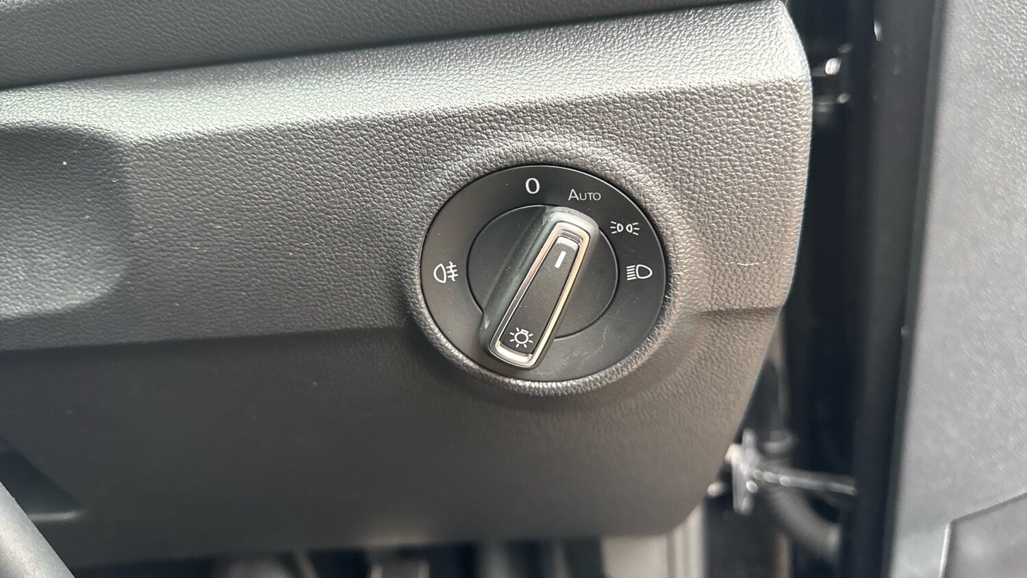 Used Volkswagen T-Roc 2025 for sale - 77790095: Photo 34