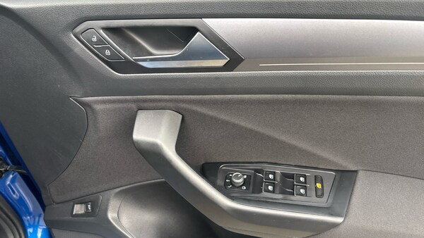 Used Volkswagen T-Roc 2022 for sale - 76157698: Photo 19