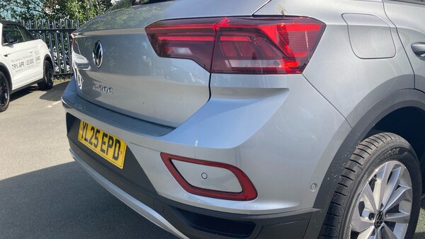 Used Volkswagen T-Roc 2025 for sale - 76064123: Photo 25
