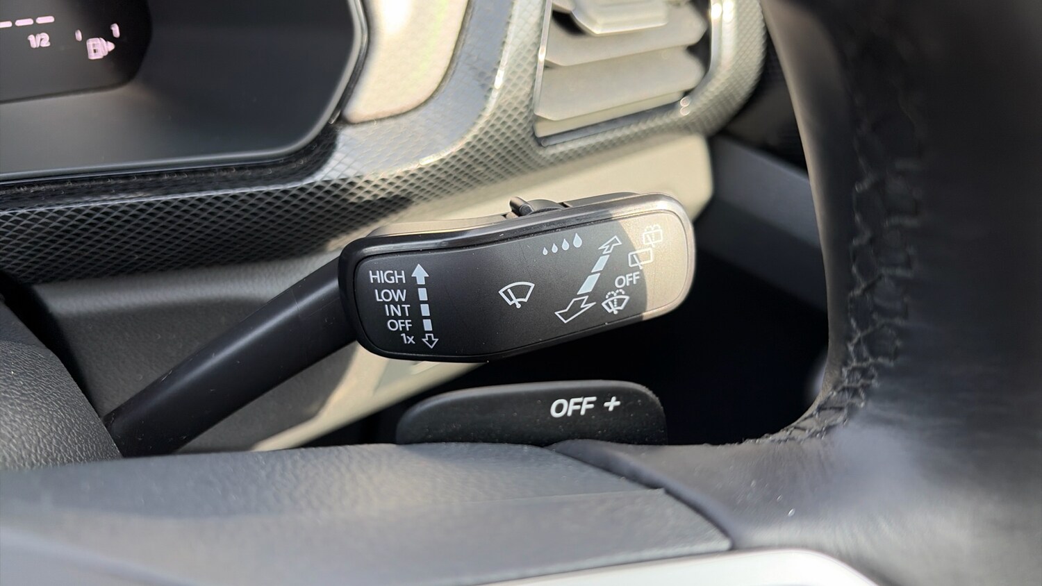 Used Volkswagen T-Cross 2025 for sale - 77962159: Photo 28