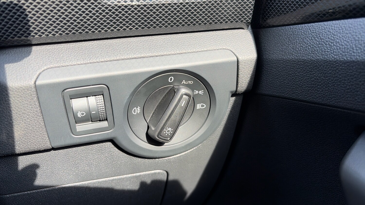 Used Volkswagen T-Cross 2025 for sale - 77962159: Photo 30