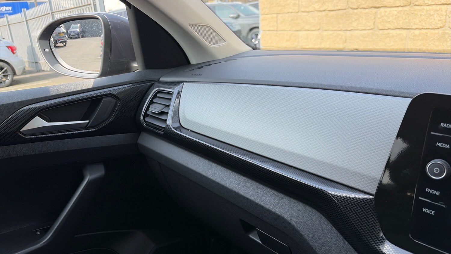 Used Volkswagen T-Cross 2025 for sale - 77962159: Photo 38