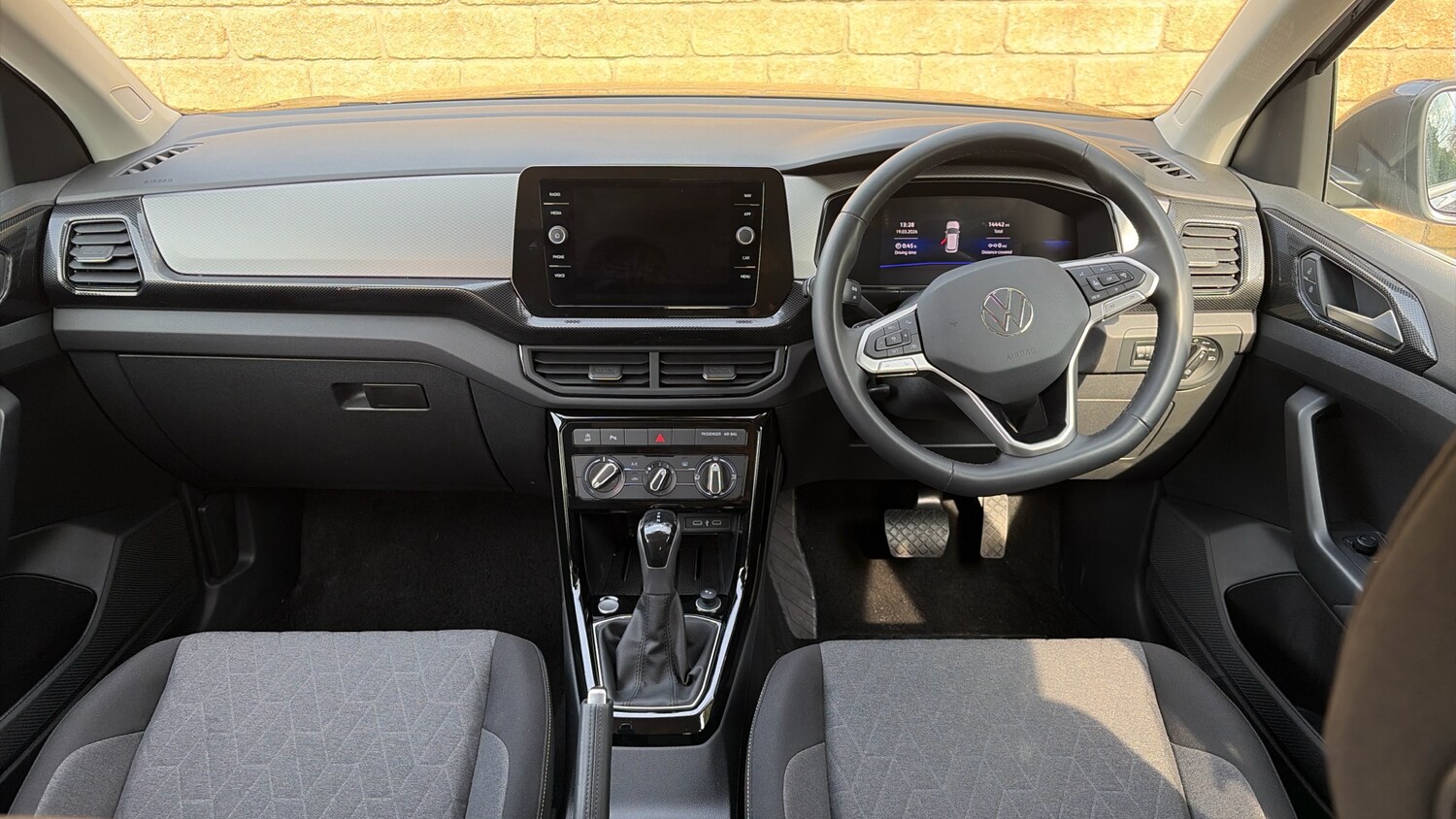 Used Volkswagen T-Cross 2025 for sale - 77962159: Photo 9