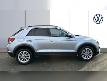 Used Volkswagen T-Roc 2025 for sale - 76807410: Photo