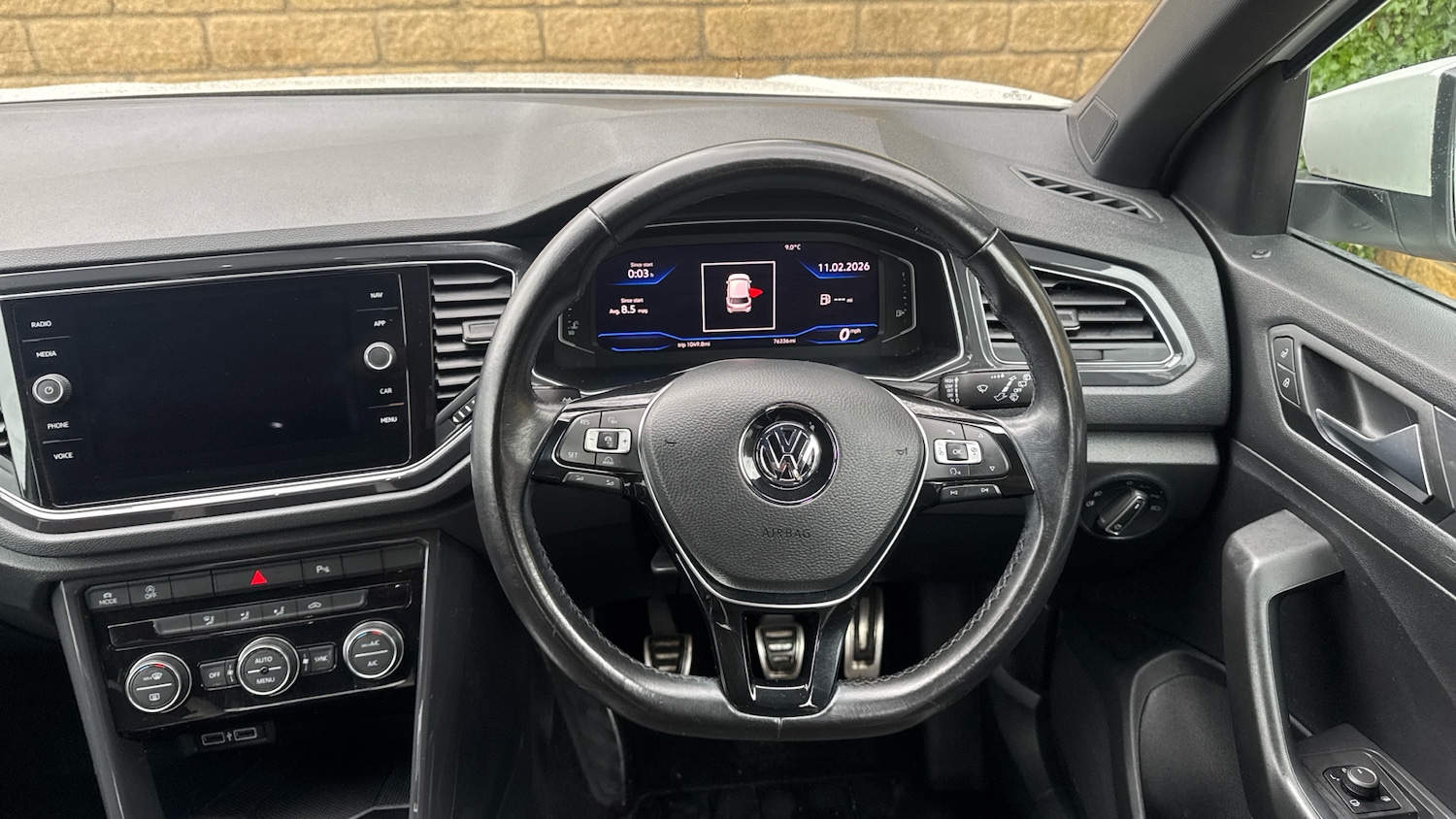 Used Volkswagen T-Roc 2018 for sale - 77643623: Photo 10