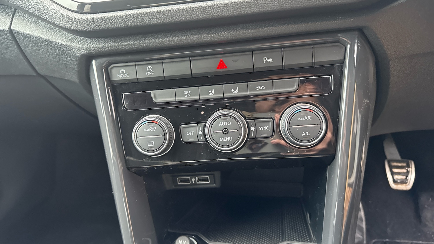 Used Volkswagen T-Roc 2018 for sale - 77643623: Photo 13