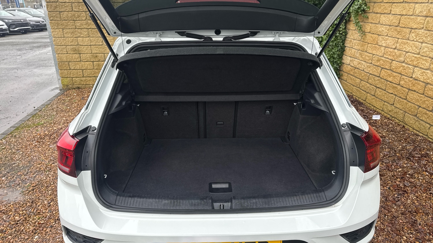 Used Volkswagen T-Roc 2018 for sale - 77643623: Photo 20