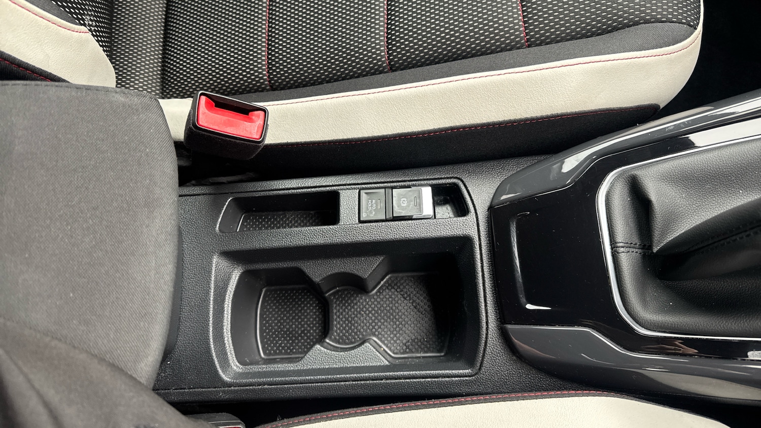 Used Volkswagen T-Roc 2018 for sale - 77643623: Photo 22