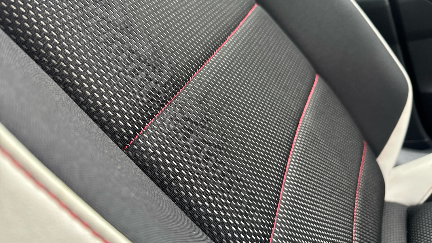 Used Volkswagen T-Roc 2018 for sale - 77643623: Photo 34