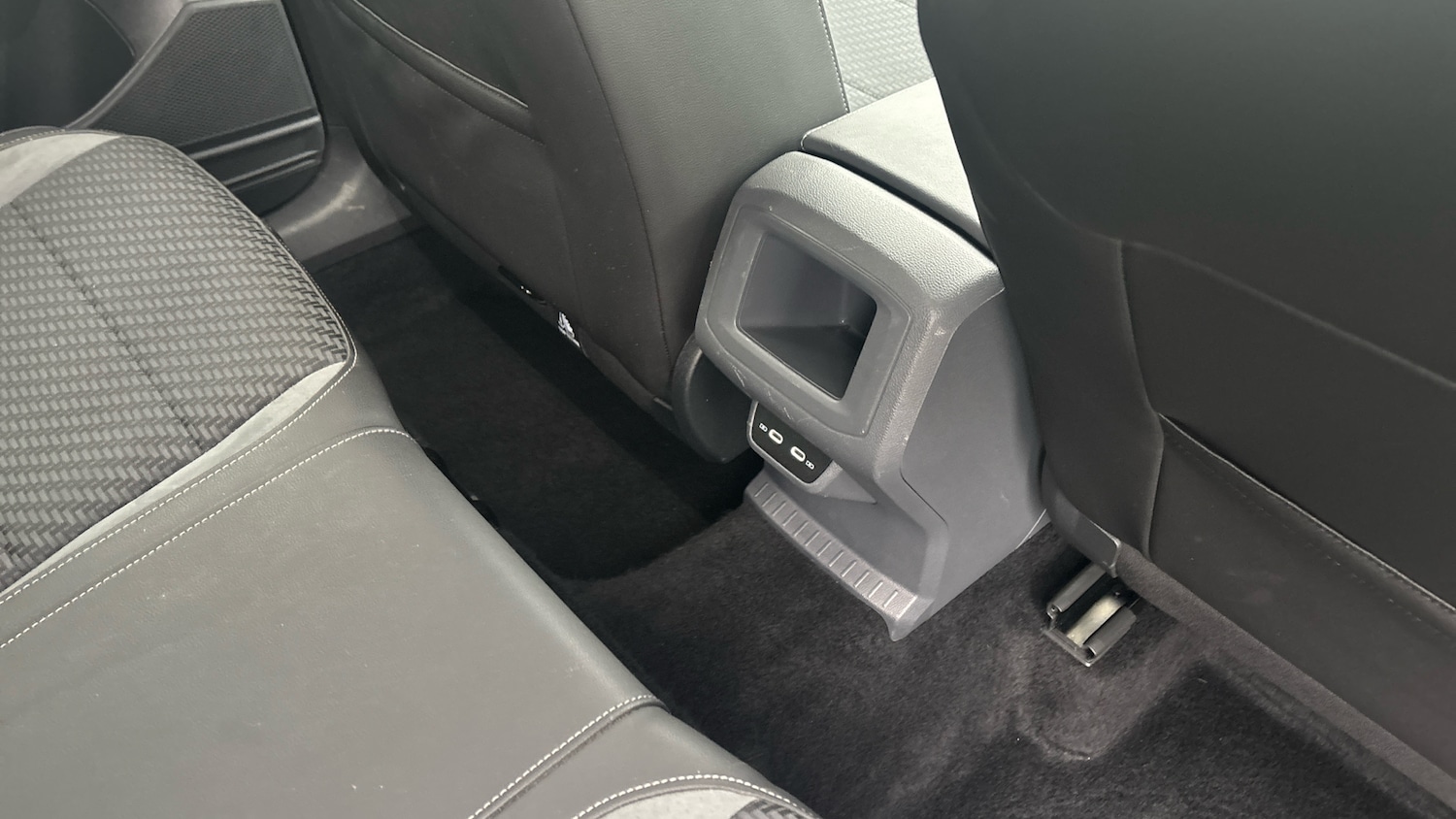 Used Volkswagen T-Cross 2021 for sale - 77804361: Photo 32