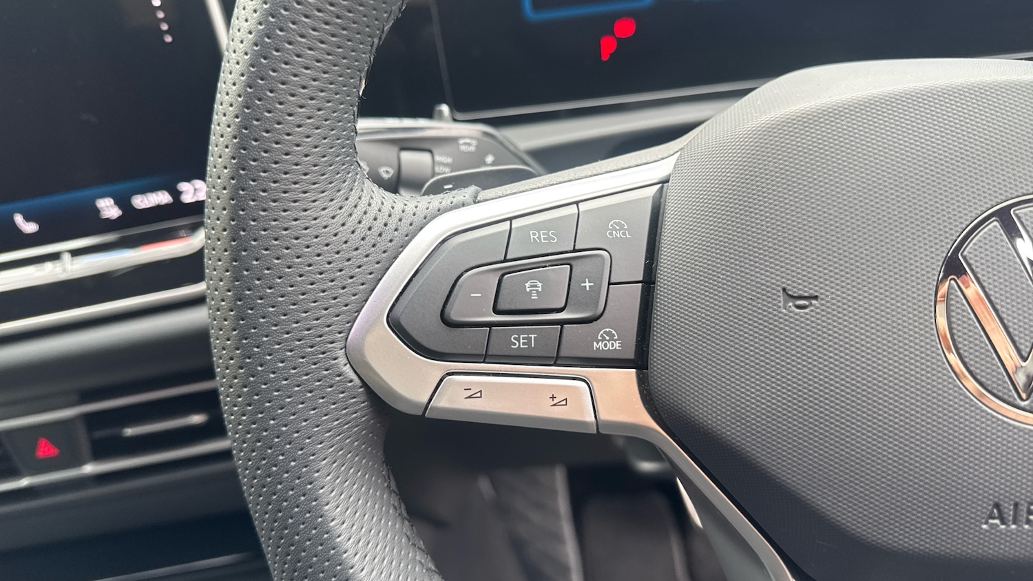 Used Volkswagen Tiguan 2025 for sale - 77964739: Photo 17