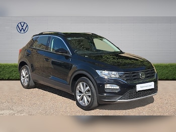 Used Volkswagen T-Roc 2018 for sale - 78820403: Photo
