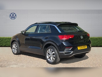 Used Volkswagen T-Roc 2018 for sale - 78820403: Photo