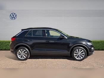 Used Volkswagen T-Roc 2018 for sale - 78820403: Photo
