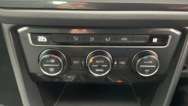 Used Volkswagen Tiguan 2017 for sale - 76231553: Photo 32