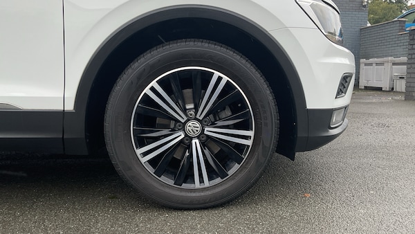 Used Volkswagen Tiguan 2017 for sale - 76231553: Photo 5
