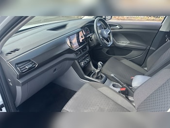 Used Volkswagen T-Cross 2020 for sale - 75748845: Photo