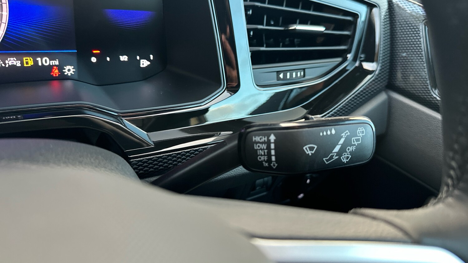 Used Volkswagen Polo 2025 for sale - 77418221: Photo 30