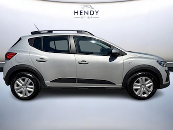 Used Dacia Sandero Stepway 2024 for sale - 79199304: Photo