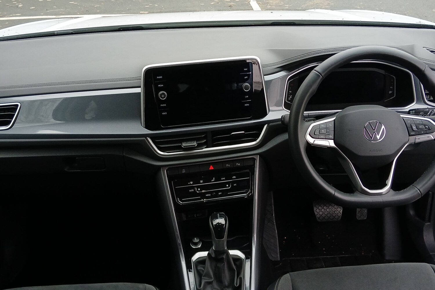 Used Volkswagen T-Roc 2022 for sale - 77941919: Photo 8