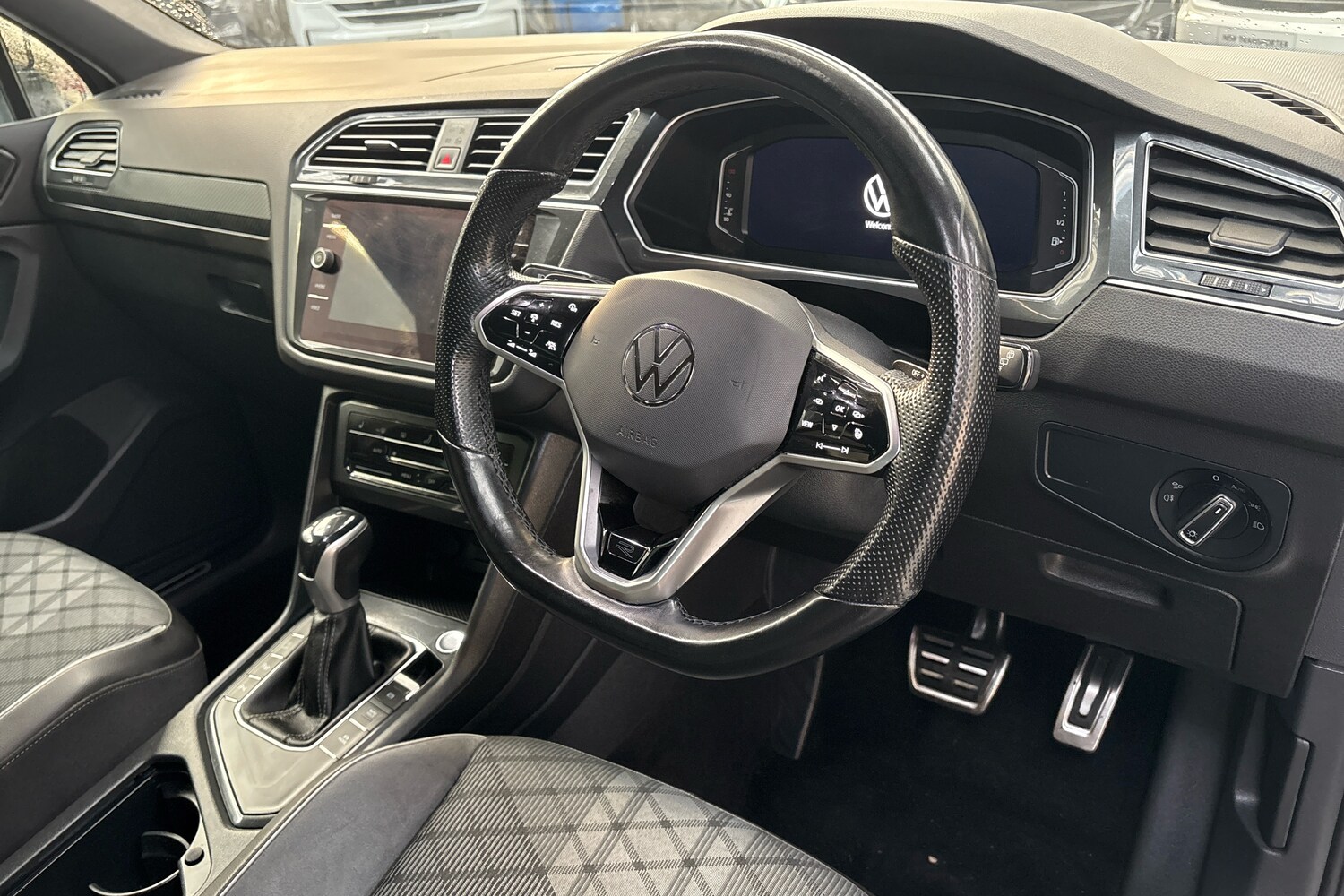 Used Volkswagen Tiguan 2023 for sale - 78137181: Photo 6