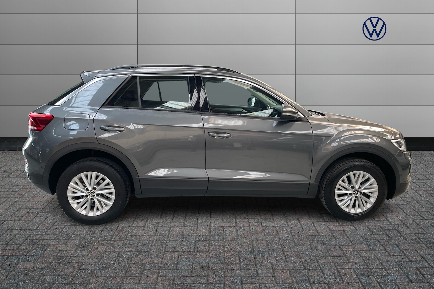 Used Volkswagen T-Roc 2022 for sale - 76674311: Photo 4