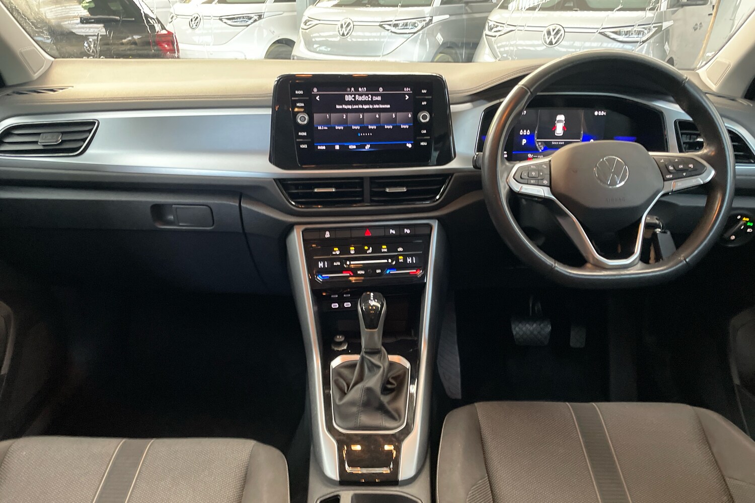 Used Volkswagen T-Roc 2022 for sale - 76674311: Photo 8