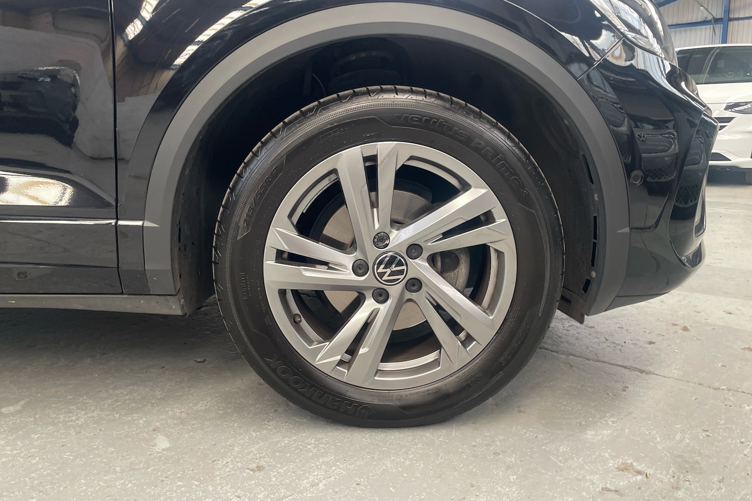 Used Volkswagen T-Roc 2023 for sale - 77885100: Photo 5