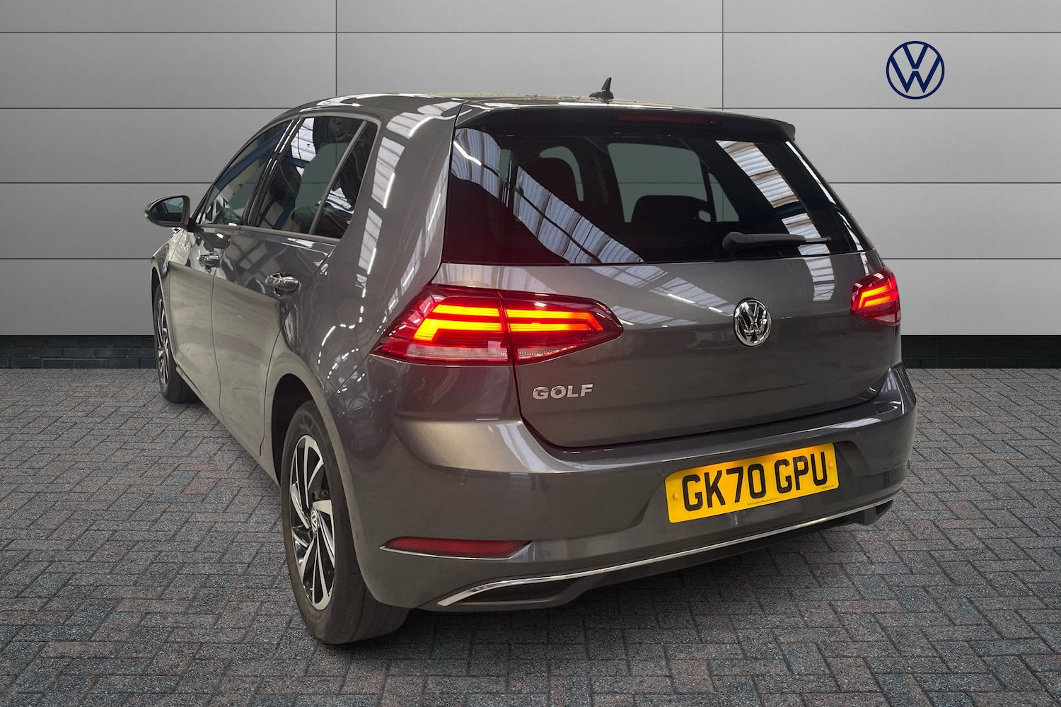 Used Volkswagen Golf 2020 for sale - 76999069: Photo 3