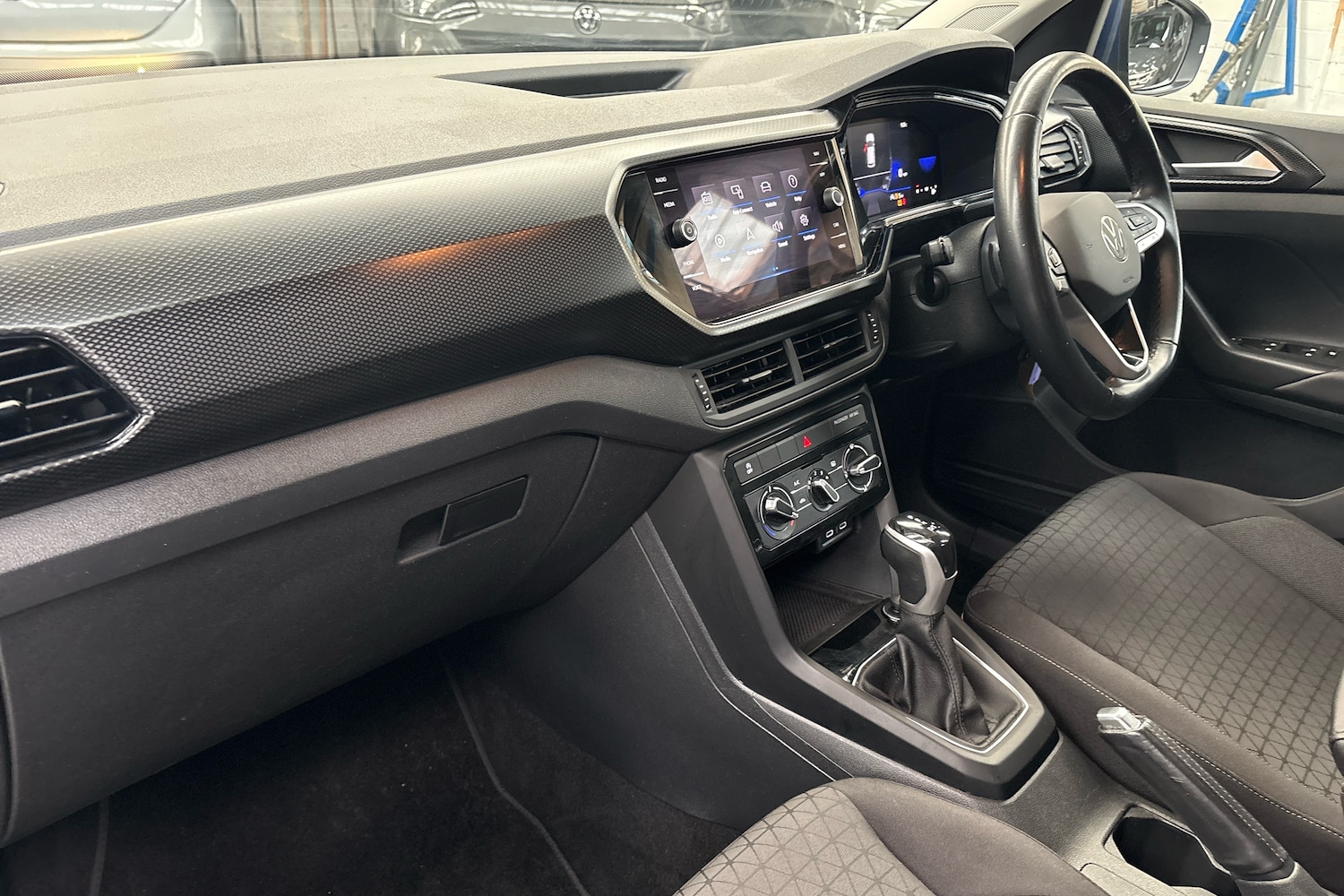 Used Volkswagen T-Cross 2023 for sale - 78008951: Photo 2