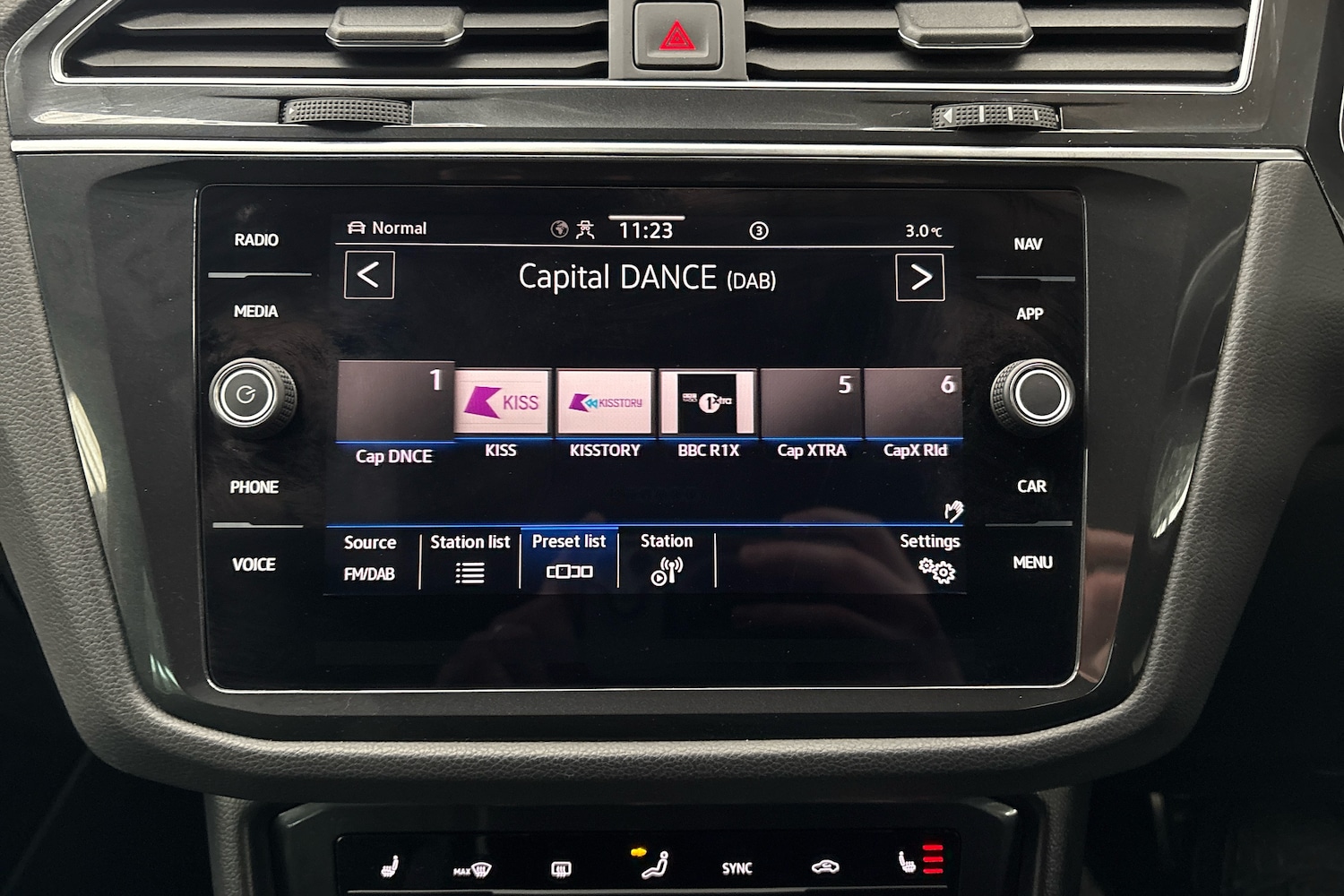 Used Volkswagen Tiguan 2023 for sale - 77725677: Photo 9