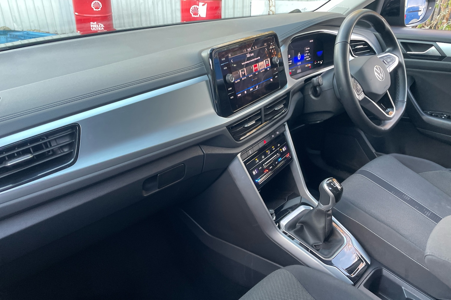 Used Volkswagen T-Roc 2024 for sale - 76678836: Photo 2