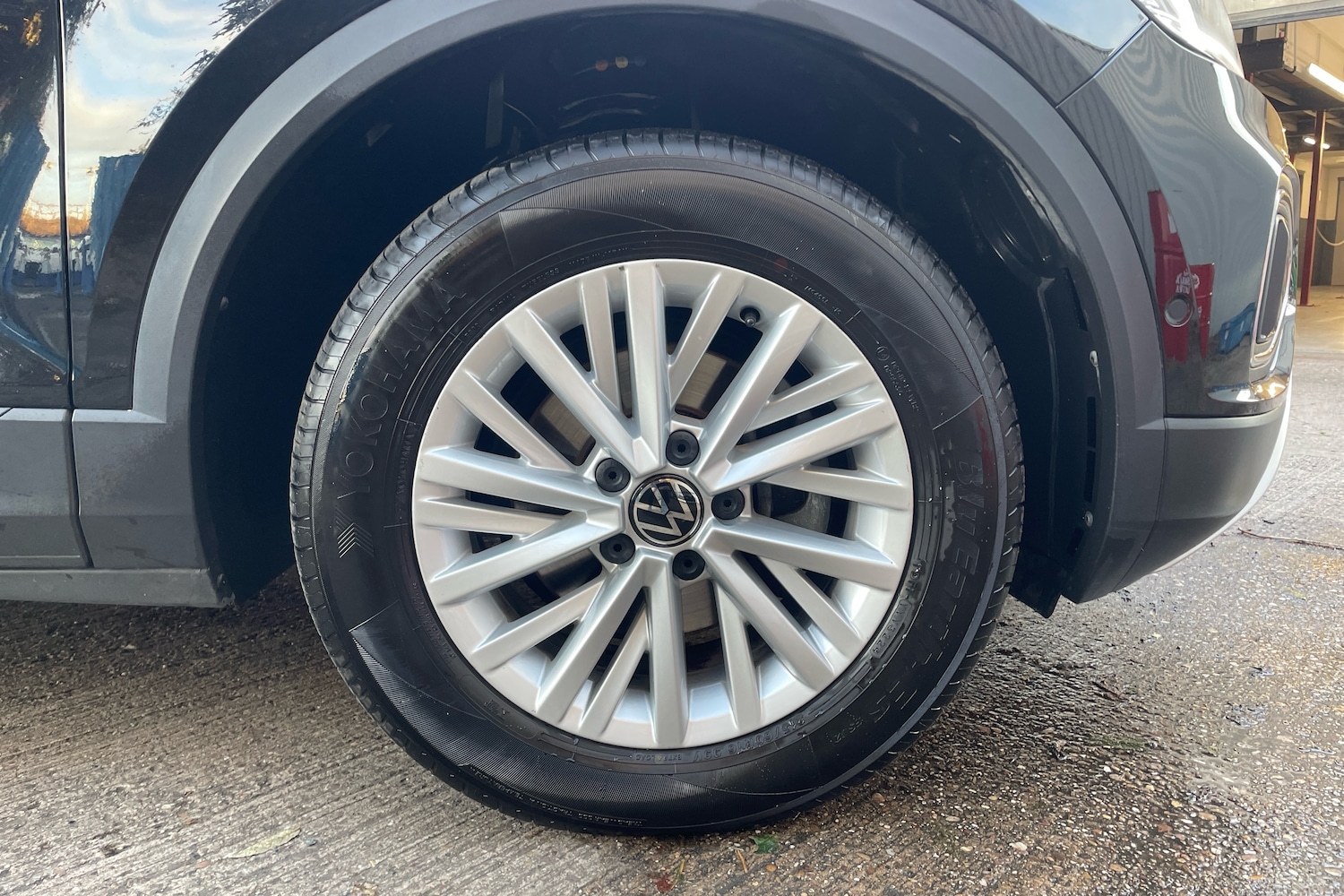 Used Volkswagen T-Roc 2024 for sale - 76678836: Photo 5