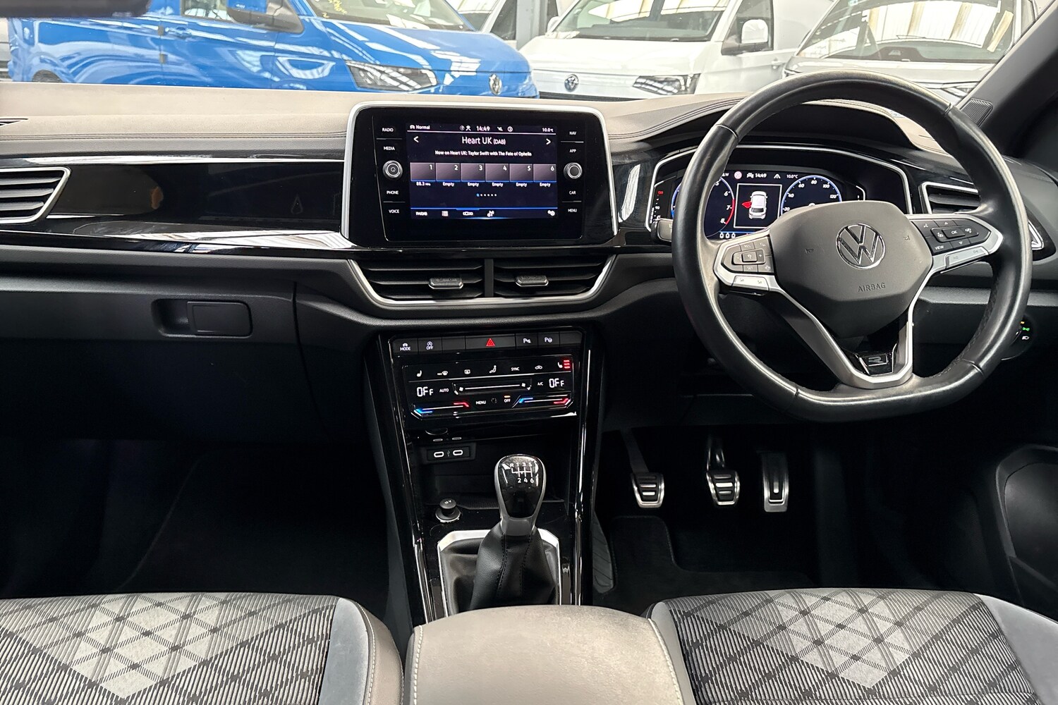 Used Volkswagen T-Roc 2024 for sale - 78158941: Photo 8