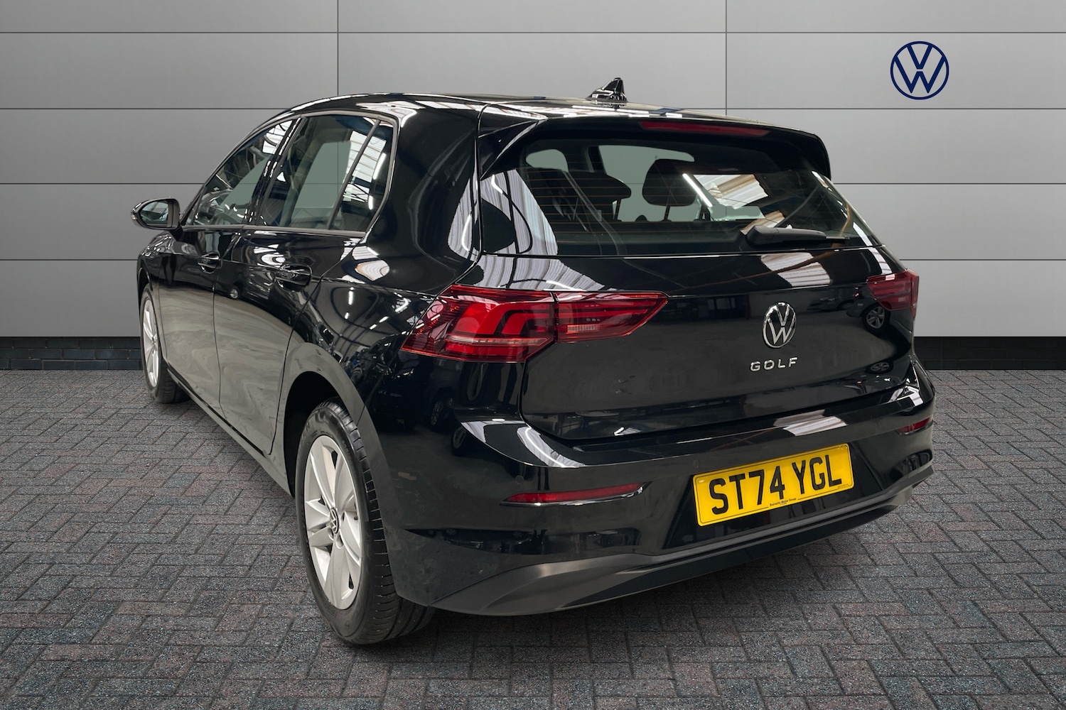 Used Volkswagen Golf 2025 for sale - 76680494: Photo 3