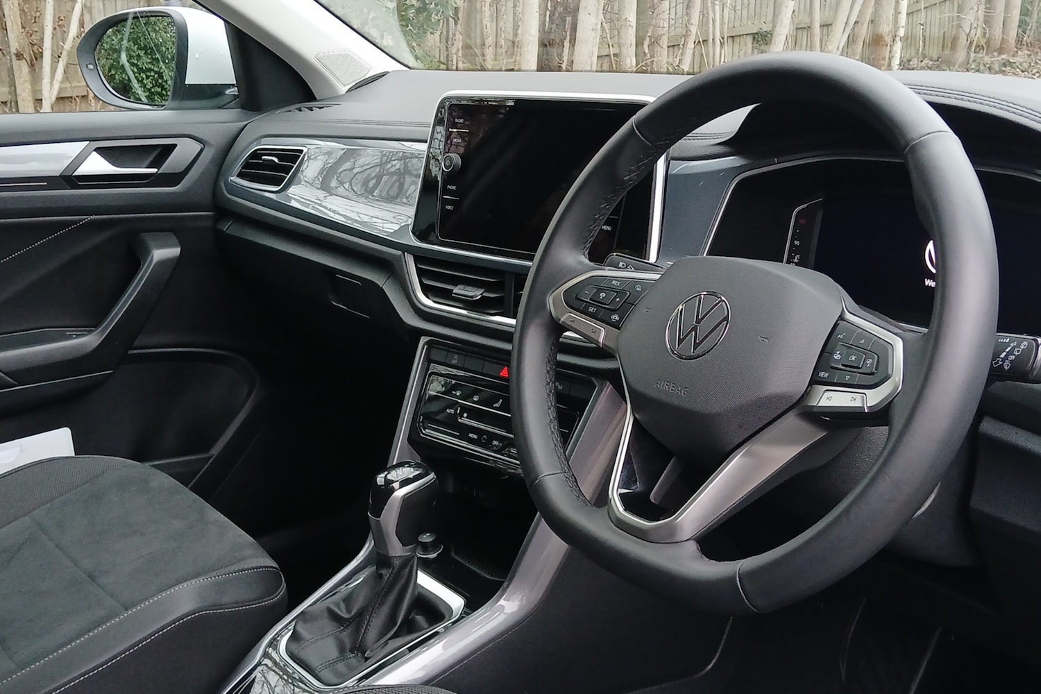 Used Volkswagen T-Roc 2022 for sale - 77770854: Photo 6