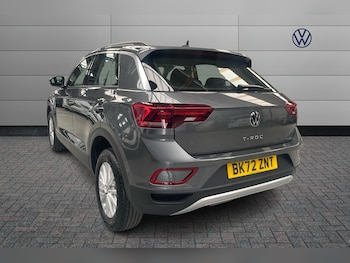 Used Volkswagen T-Roc 2022 for sale - 76274143: Photo