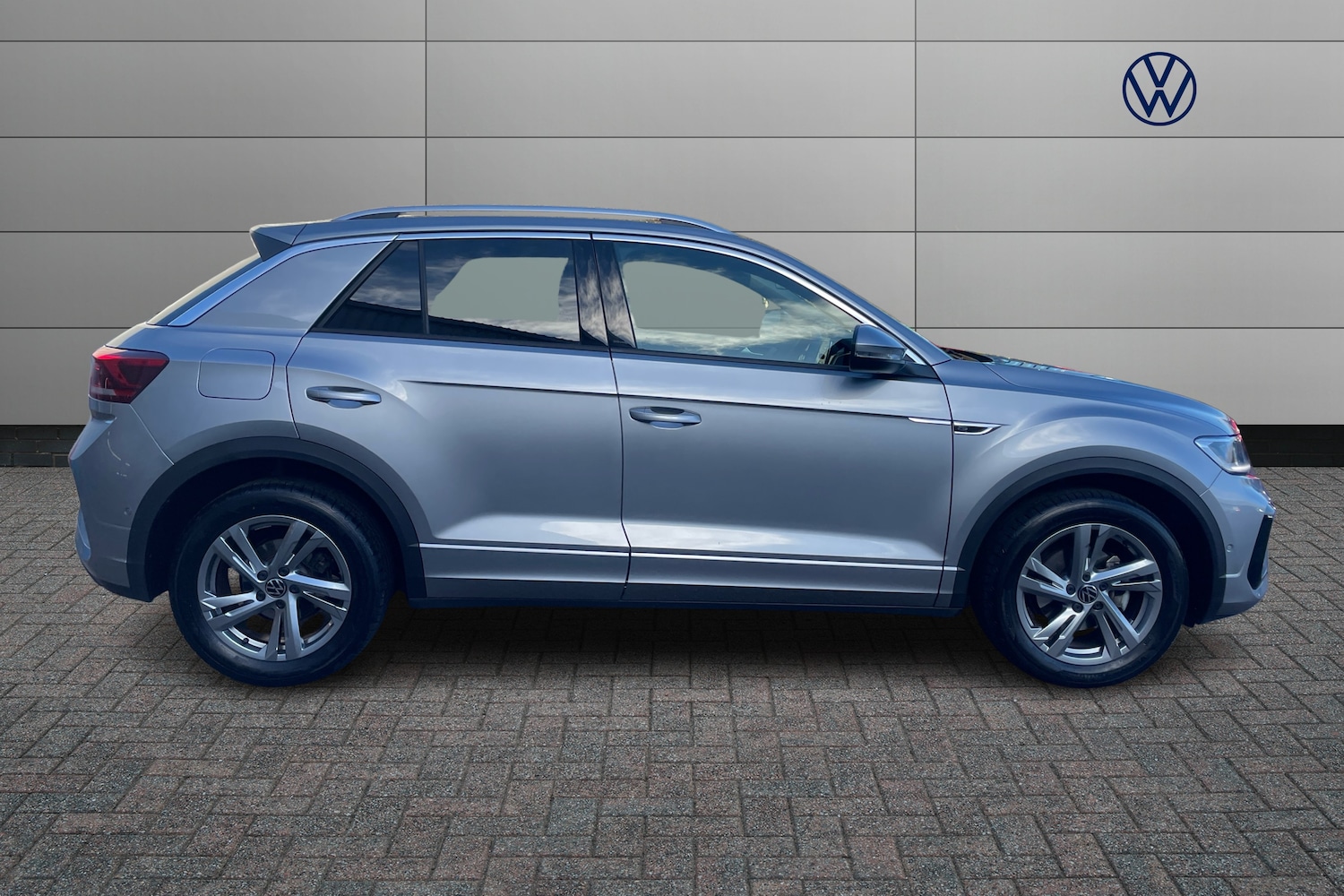 Used Volkswagen T-Roc 2022 for sale - 76674039: Photo 4
