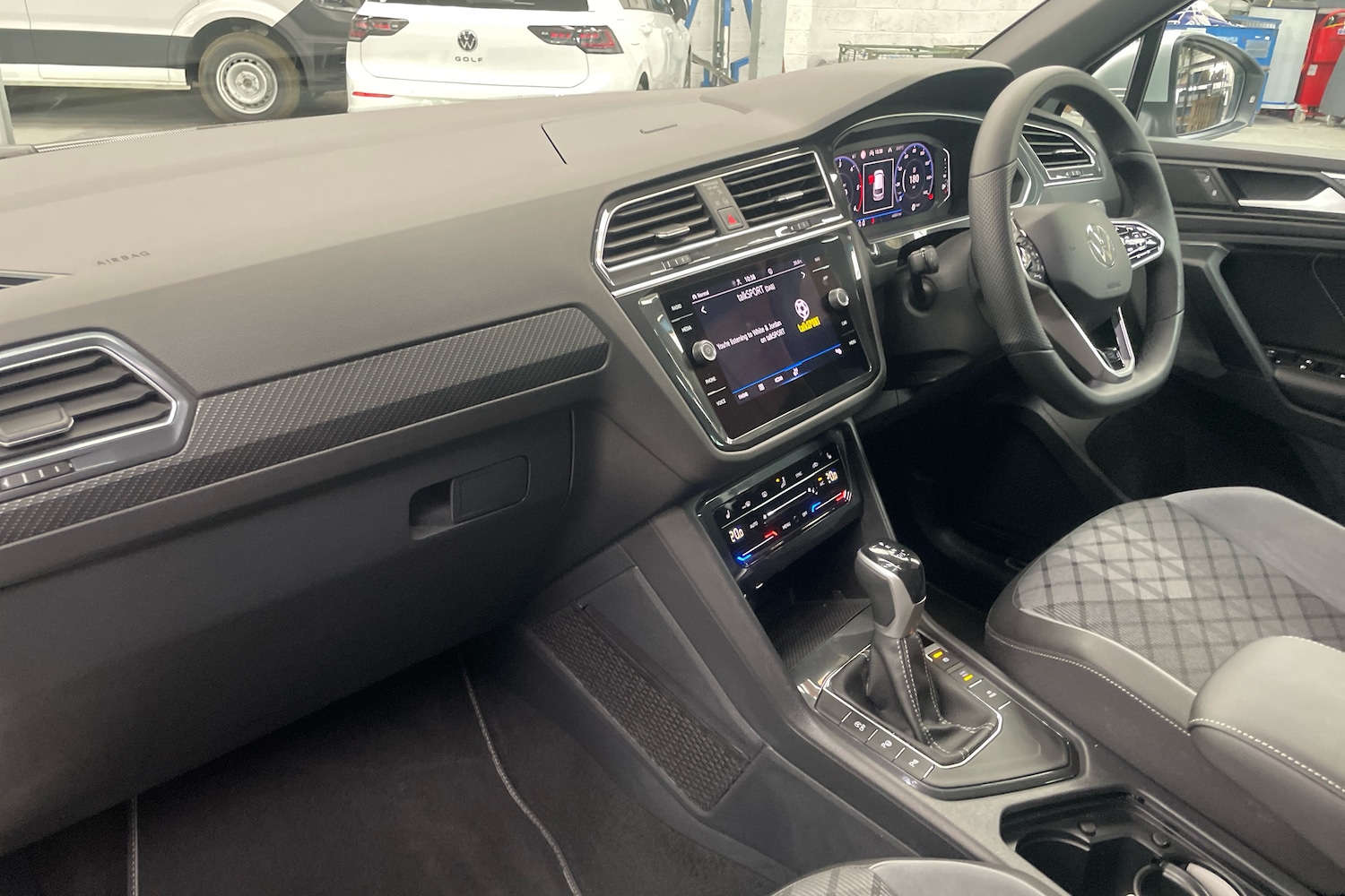 Used Volkswagen Tiguan 2023 for sale - 76676379: Photo 2