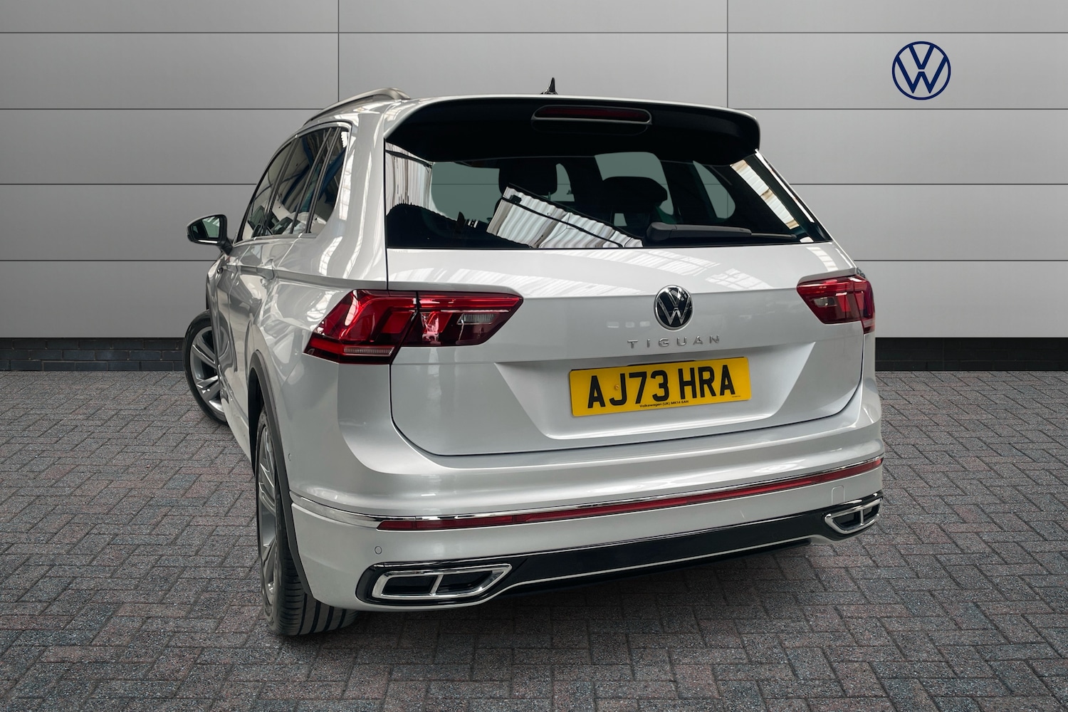 Used Volkswagen Tiguan 2023 for sale - 76676379: Photo 3