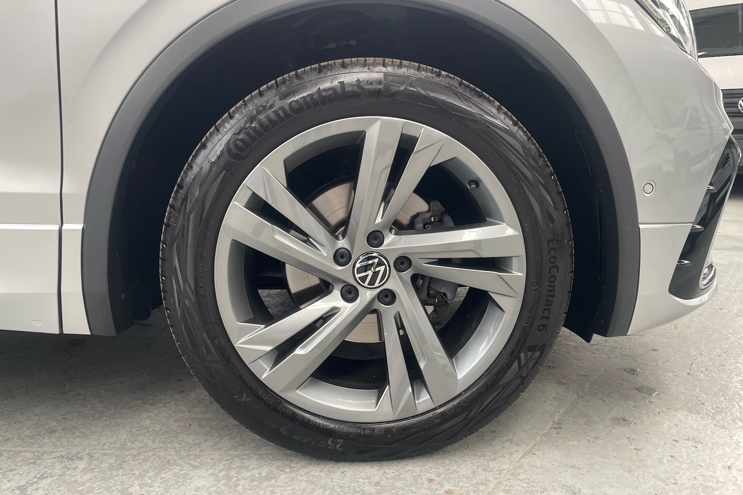 Used Volkswagen Tiguan 2023 for sale - 76676379: Photo 5