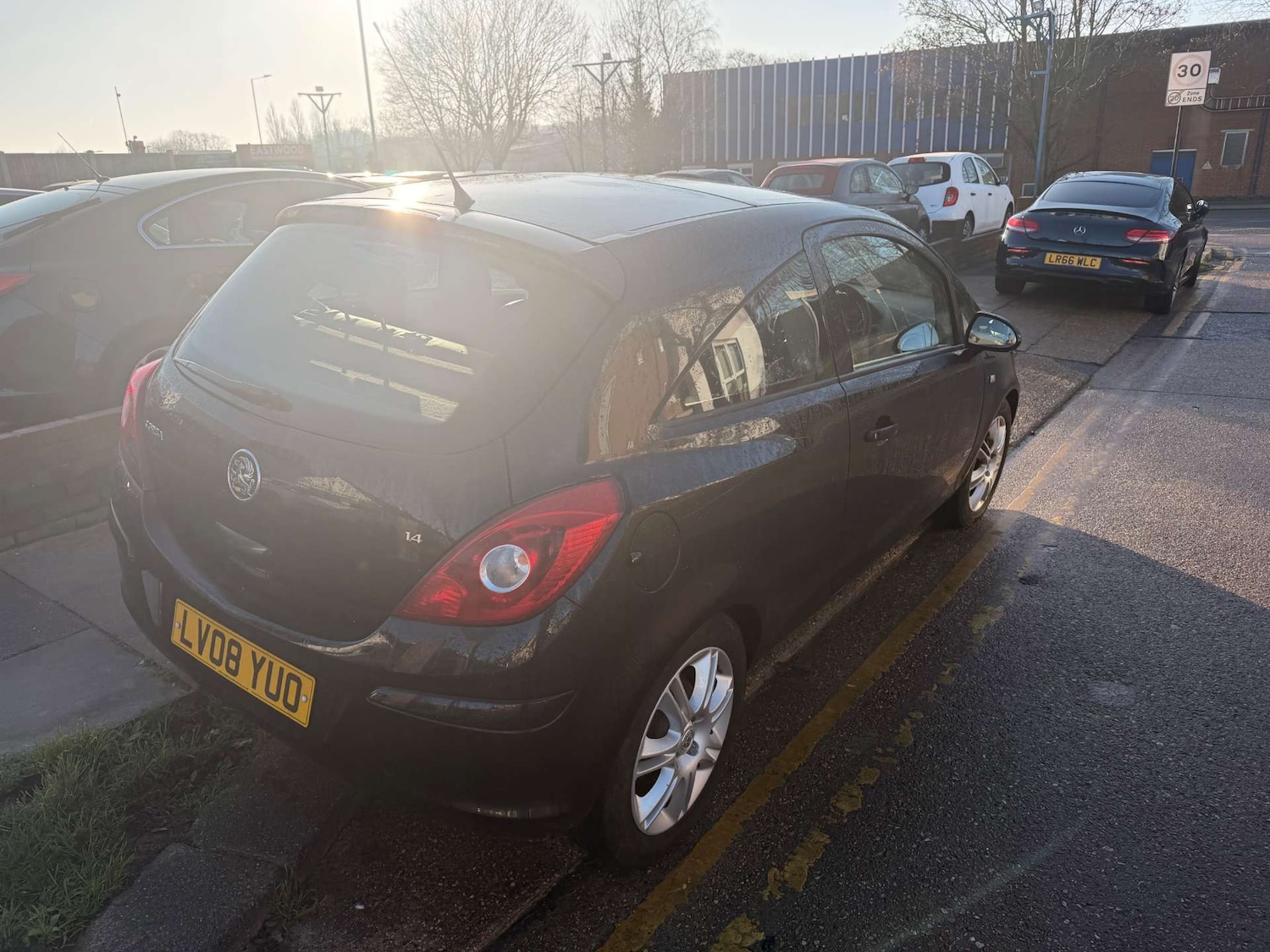 Used Vauxhall Corsa 2008 for sale - 77077432: Photo 2