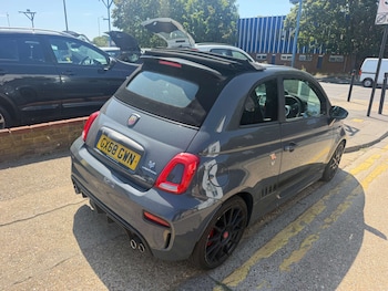 Used Abarth 595 2018 for sale - 79261325: Photo